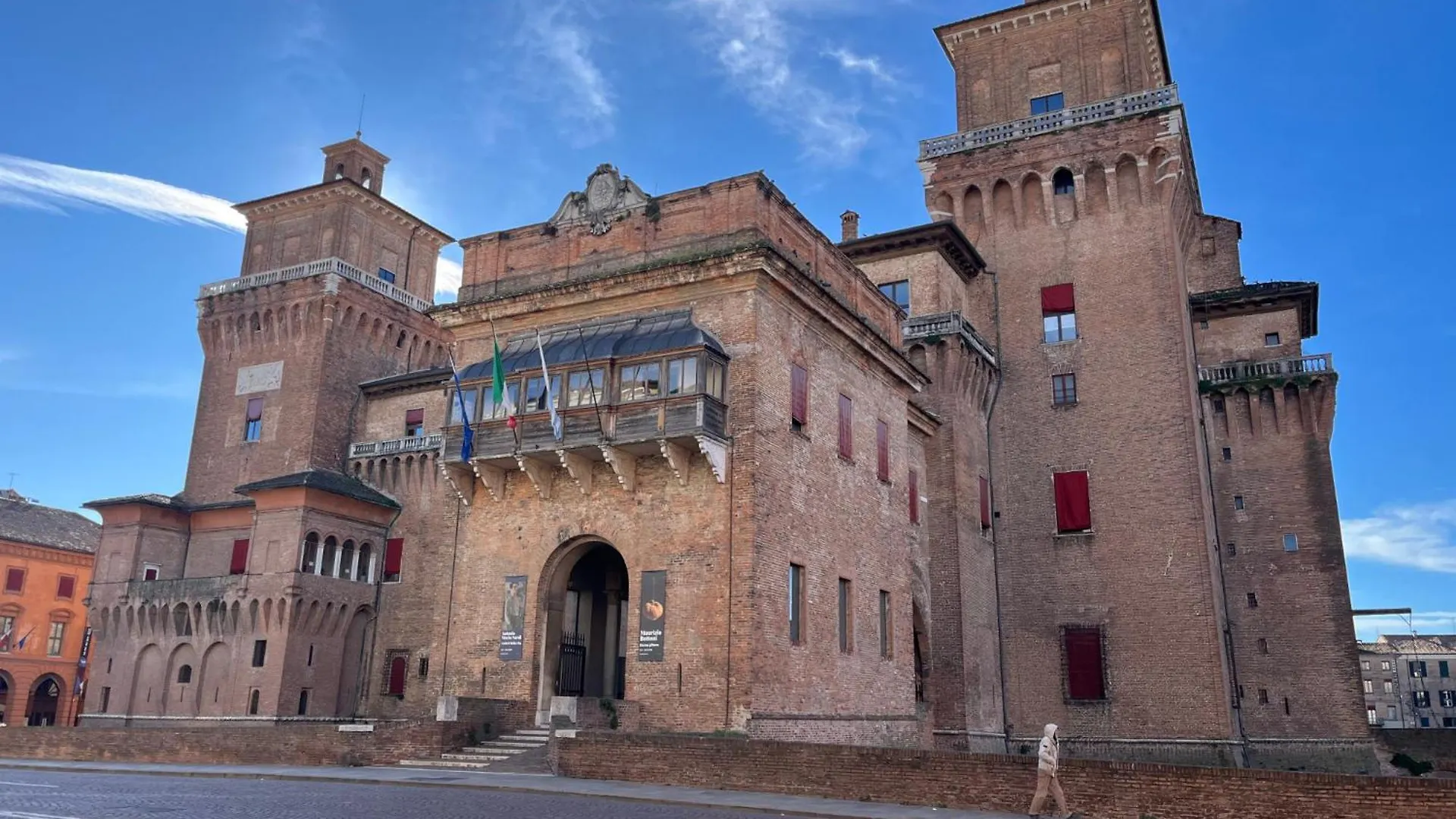 Residence Largo Castello Ferrara Apartment